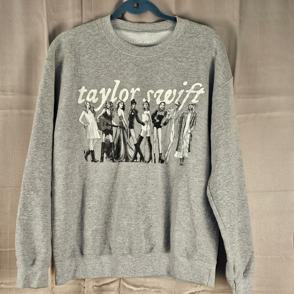 Taylor Swift Gray Eras Tour Sweater‎ Medium